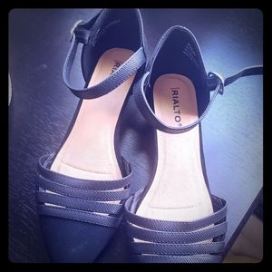 NWOT Black Rialto Strappy Wedge Heeled Flats
